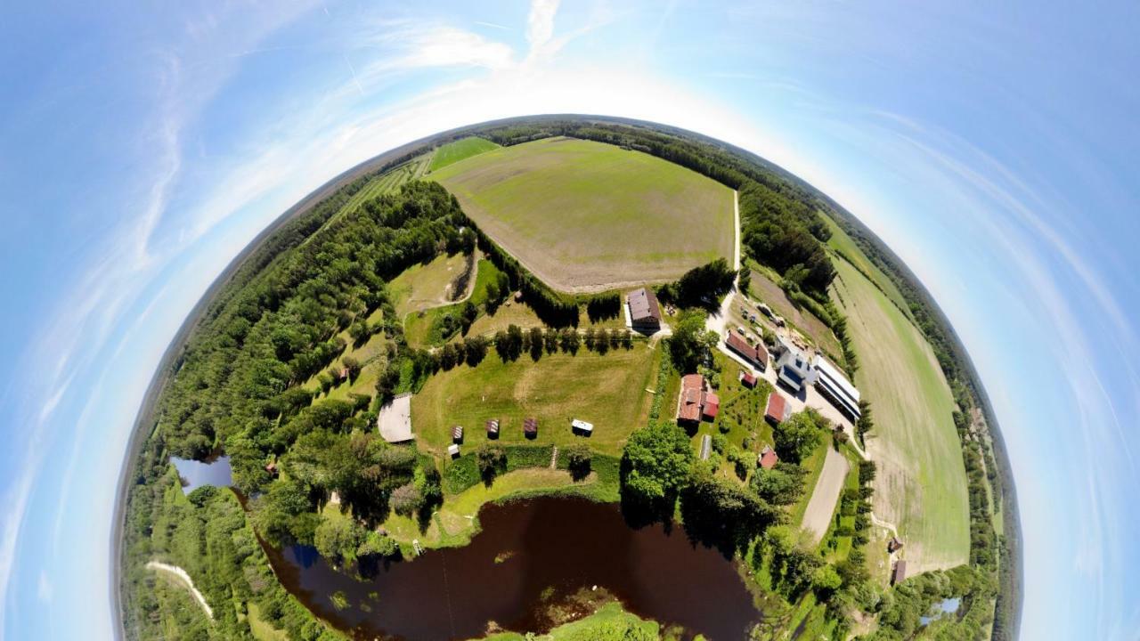 Hotel Soomaa Water Camp Jõesuu Zewnętrze zdjęcie